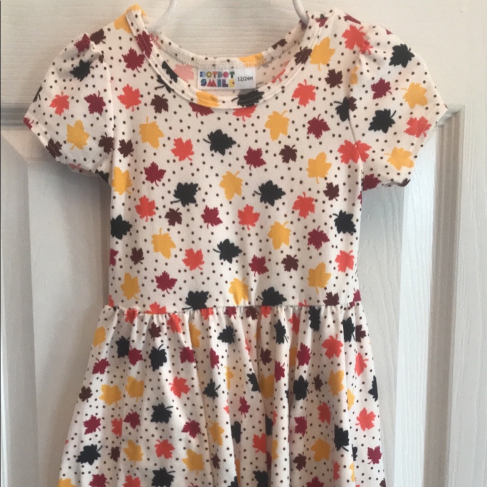 NWT 12/24 Month DotDotSmile maple leaf cap dress